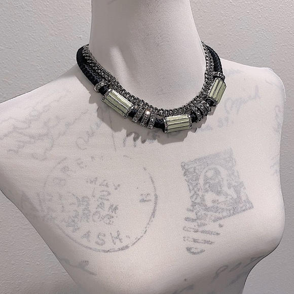 Lia Sophia’s | “Instaglam” statement necklace - Picture 2 of 10